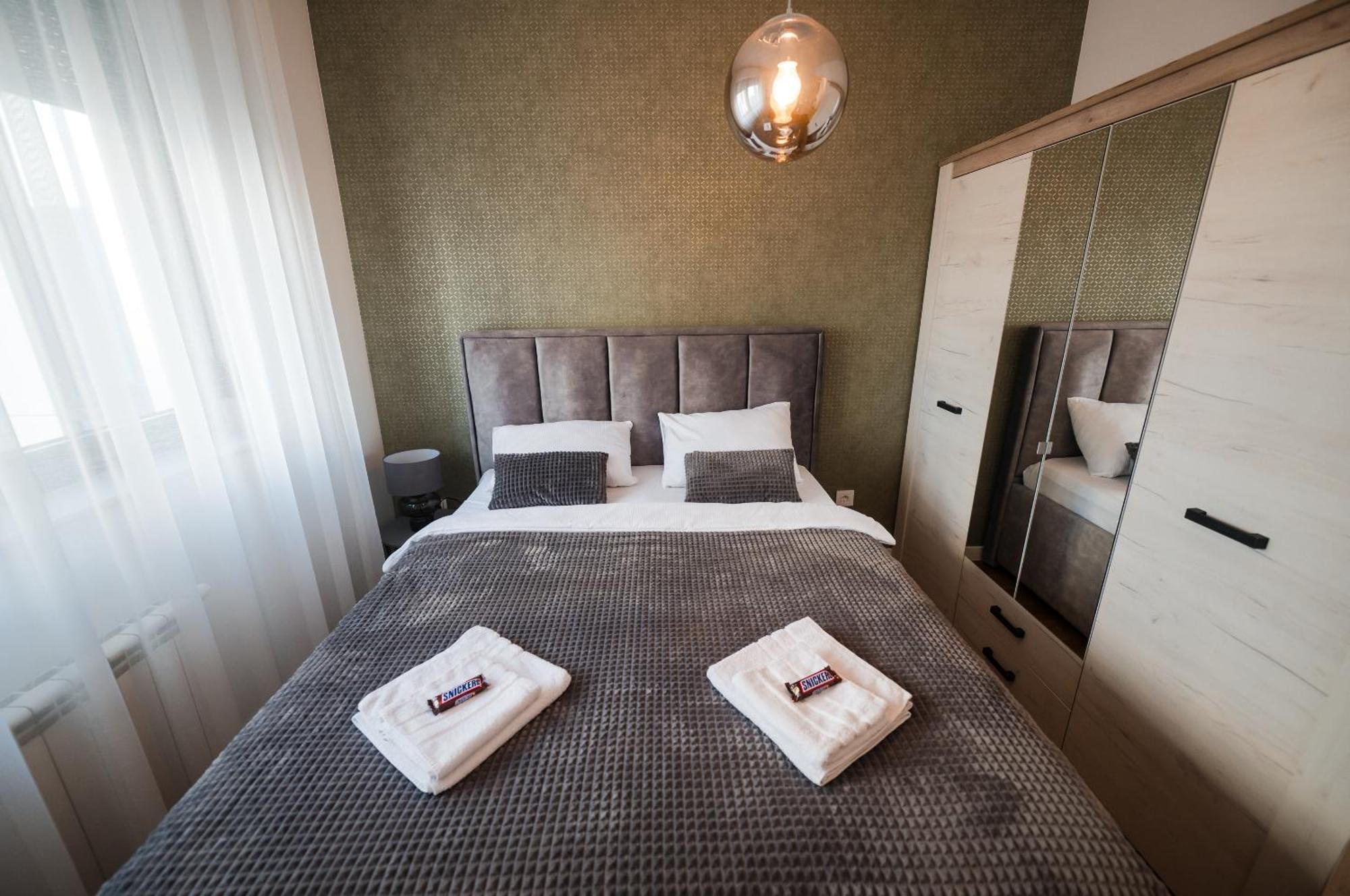 Apartman City Charm Banja Luka Exterior foto